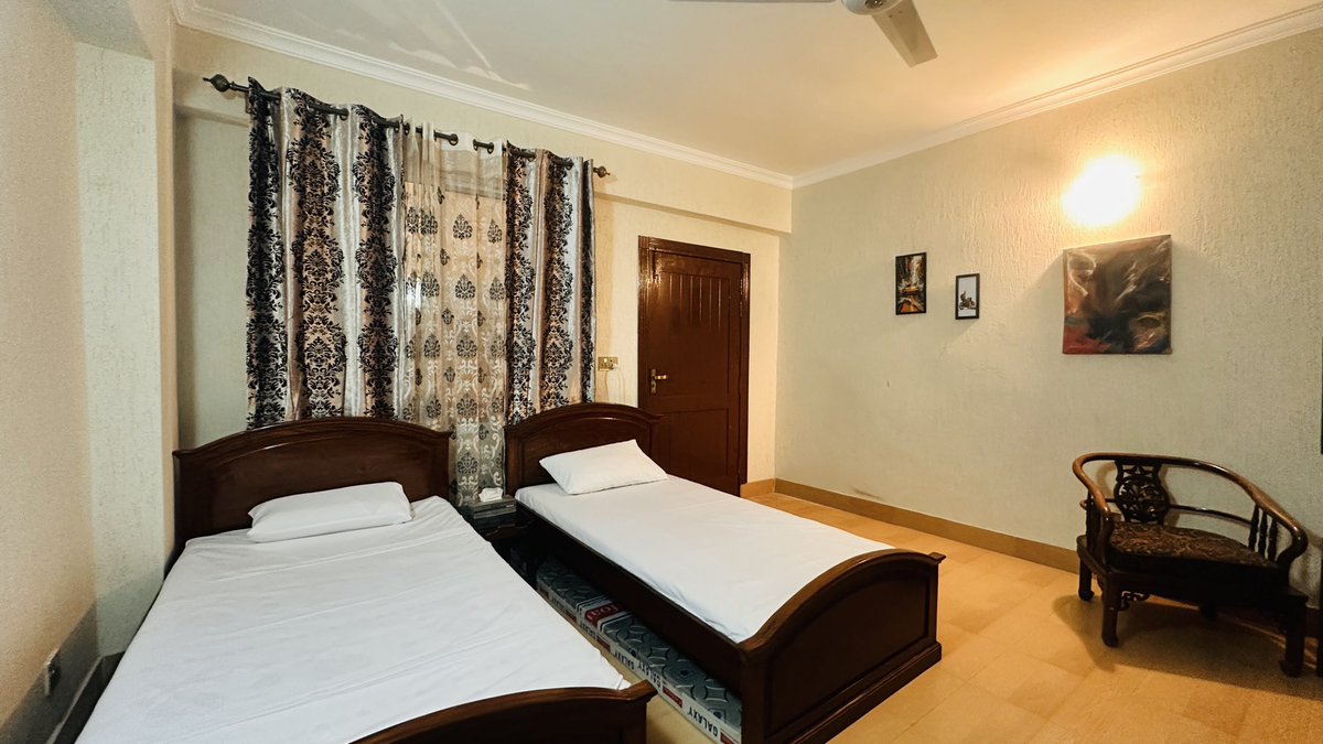Khakaan5's tweet photo. Murree Apartment #bhurban #pcbhurban #airbnb #airbnbpakistan https://t.co/0IwXANEsTa