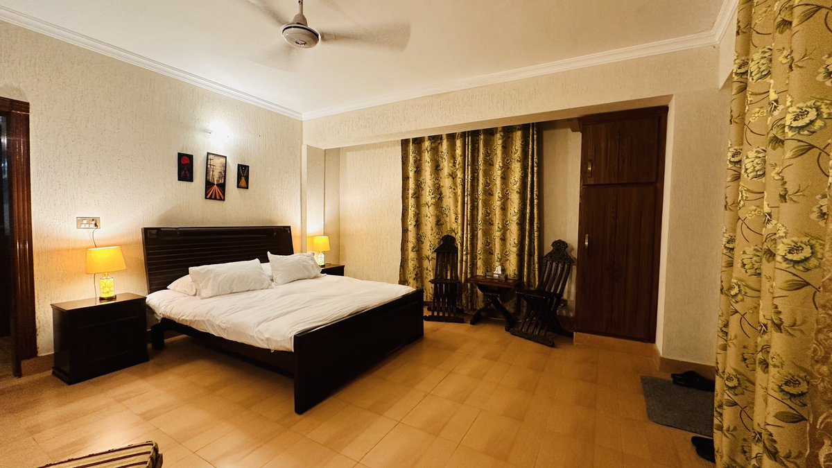 Khakaan5's tweet photo. Murree Apartment #bhurban #pcbhurban #airbnb #airbnbpakistan https://t.co/0IwXANEsTa
