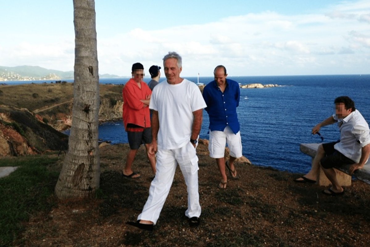 WayneWaldropW's tweet photo. Howard Lutnick gets worse the more you learn about him:

- He was neighbors with Jeffrey Epstein
- He missed work at the Twin Towers on 9/11
- He lied about his relationship with Epstein
- He is pictured on Epstein island with Epstein
- Epstein has a mask of his face on his island
- His sons' company bet against the tarrifs
- He threw a fundraiser for Hillary Clinton in 2016
- He is on video laughing when 9/11 or Epstein is mentioned
- He has deep business ties to Tether, the company behind the world’s largest stablecoin
- He paid Obama $400,000 through his company to give a speech at their health conference
- His company developed and ran a weather betting platform
- He got married in Israel
- He has close associations with Chabad-Lubavitch
- He posted with Nick Shirley saying "it's time to stop rampant fraud once and for all"
- He became Secretary of Commerce under Trump

I'm sure all of these countless occurrences are all just a bunch of wacky coincidences!