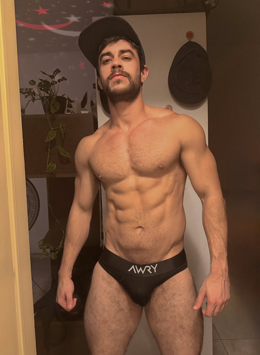 xSOMOSFYG's tweet photo. ❤️‍🔥❤️‍🔥 https://t.co/UOKUXLzlzn