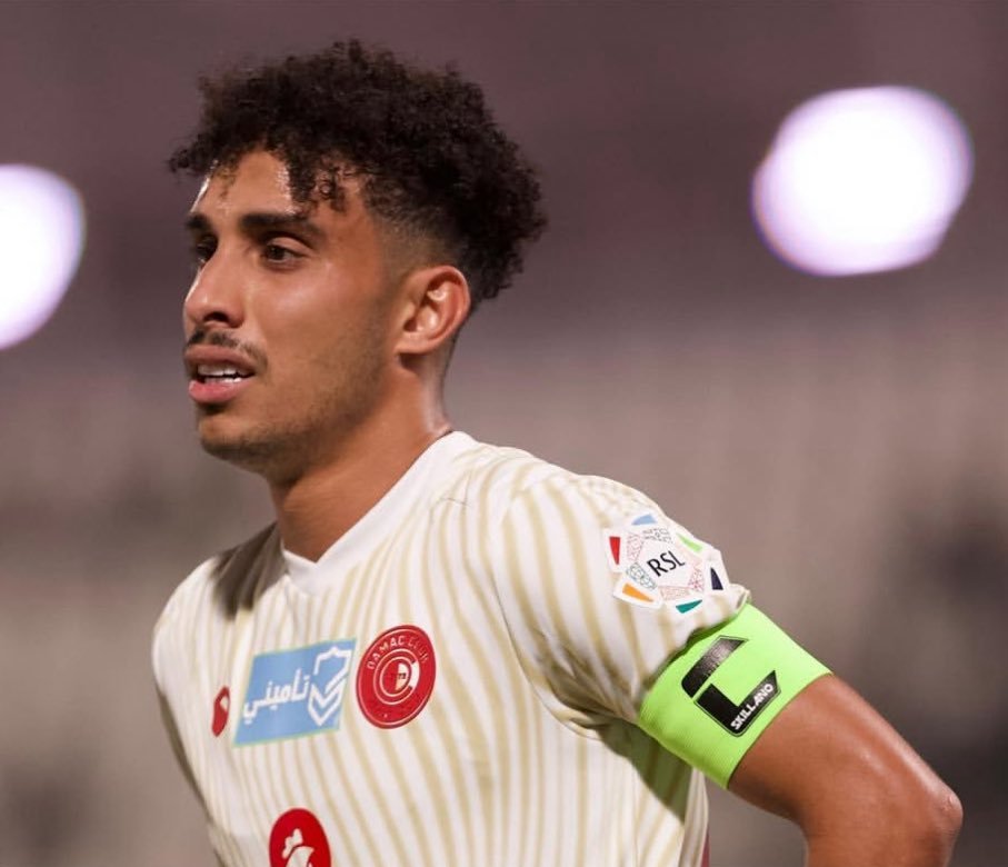 brahomz's tweet photo. 🚨اخر الأحداث قد ينسحب نادي التعاون من سباق التعاقد معه ضاري العنزي بسبب متطلبات نادي ضمك لبيع عقد الاعب https://t.co/pvJ0GxAo2h