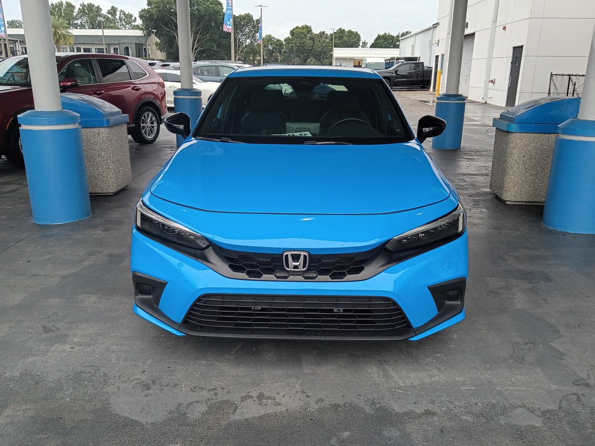 HauntFreak11's tweet photo. Greetings everyone please allow me to introduce you to Skyler.
- #NewCar #HondaCivic #OutWithOldInWithTheNew https://t.co/RIZggr6kzP