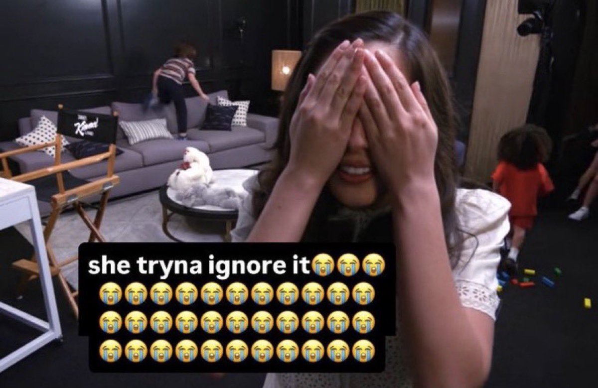 extrasoapie's tweet photo. me having been an olivia fan for years but only now becoming active in the fandom https://t.co/jgFxcEt00t