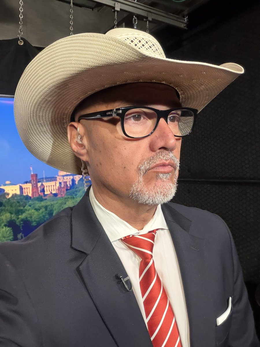 Chuck Rocha tweet media