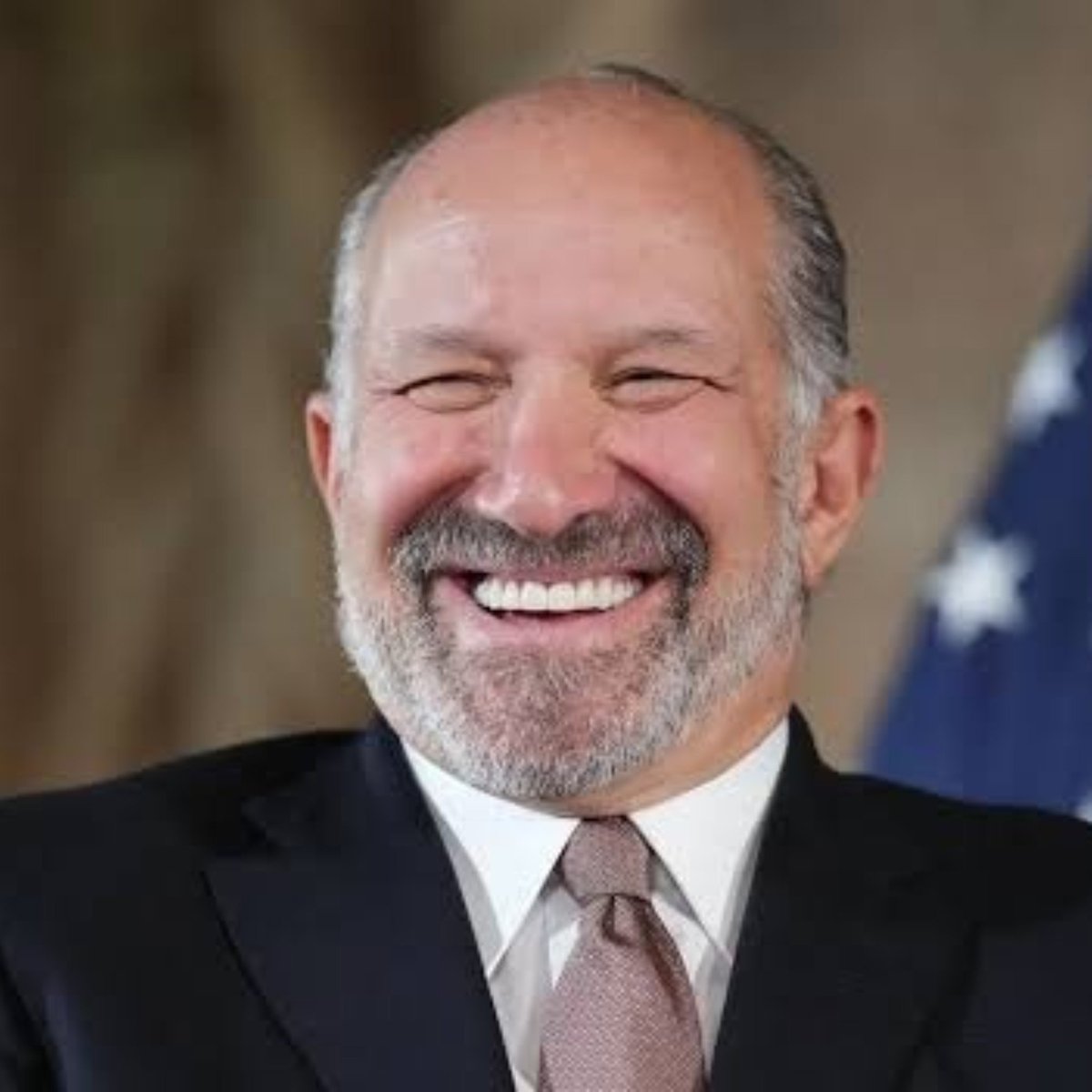 WayneWaldropW's tweet photo. Howard Lutnick when you mention the largest terrorist attack on U.S. soil that killed hundreds of his employees or when you mention a child sex trafficking ring with thousands of victims: https://t.co/fX7h3JDsm0