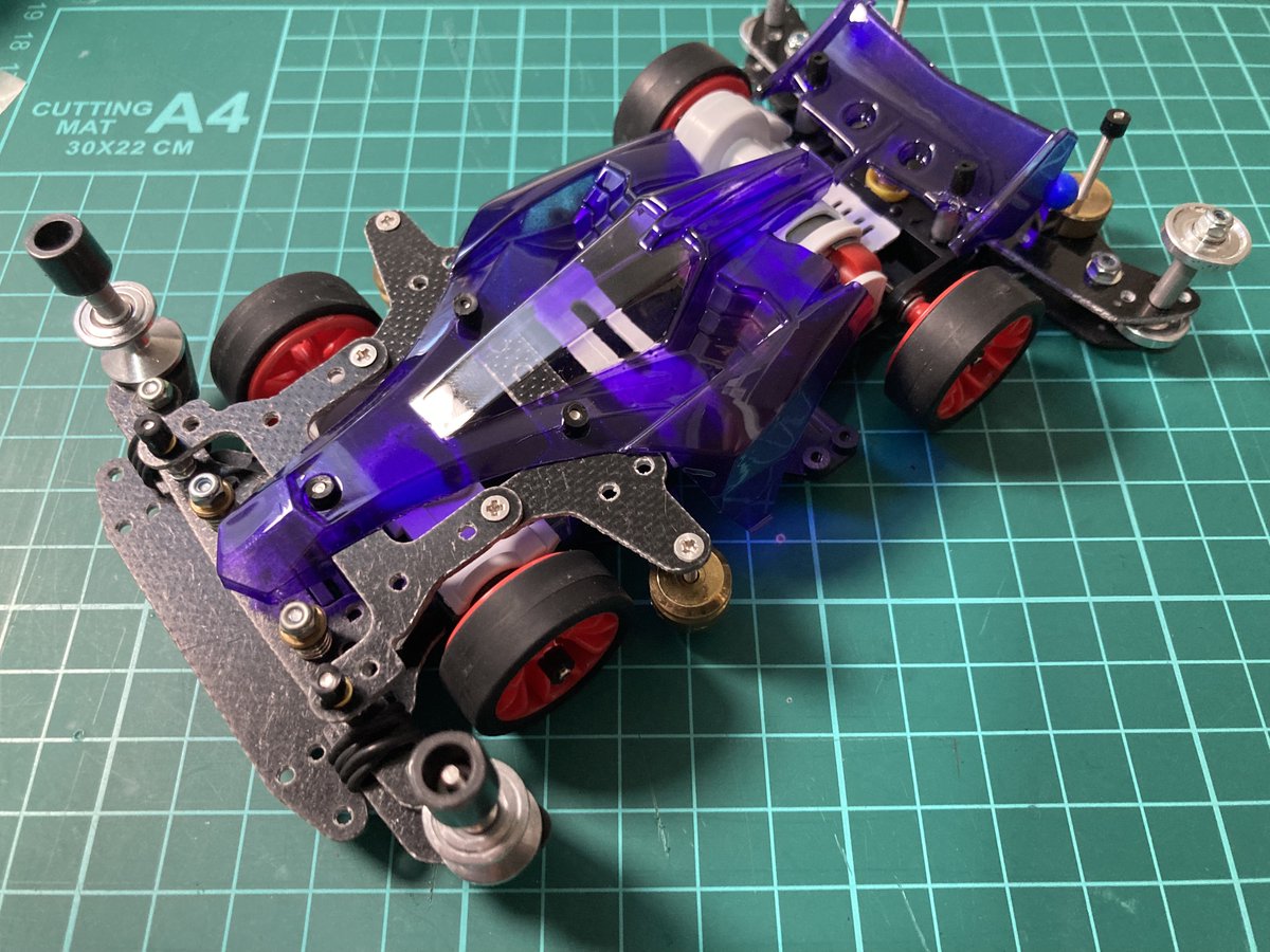 mini4wdblog's tweet photo. 通常品のポリカボディも意外とおすすめ✨

✅サンダーショット→どのシャーシにも合わせやすい
✅ウイニングバード→横幅広めで両軸・片軸どちらも◎
✅アバンテ系→種類が豊富でシャーシを選ばない

限定のポリカボディって気がつくと手に入りづらいので、売り切れる前の早めの確保が⭕️

#ミニ四駆 https://t.co/2JOY6aIbp2