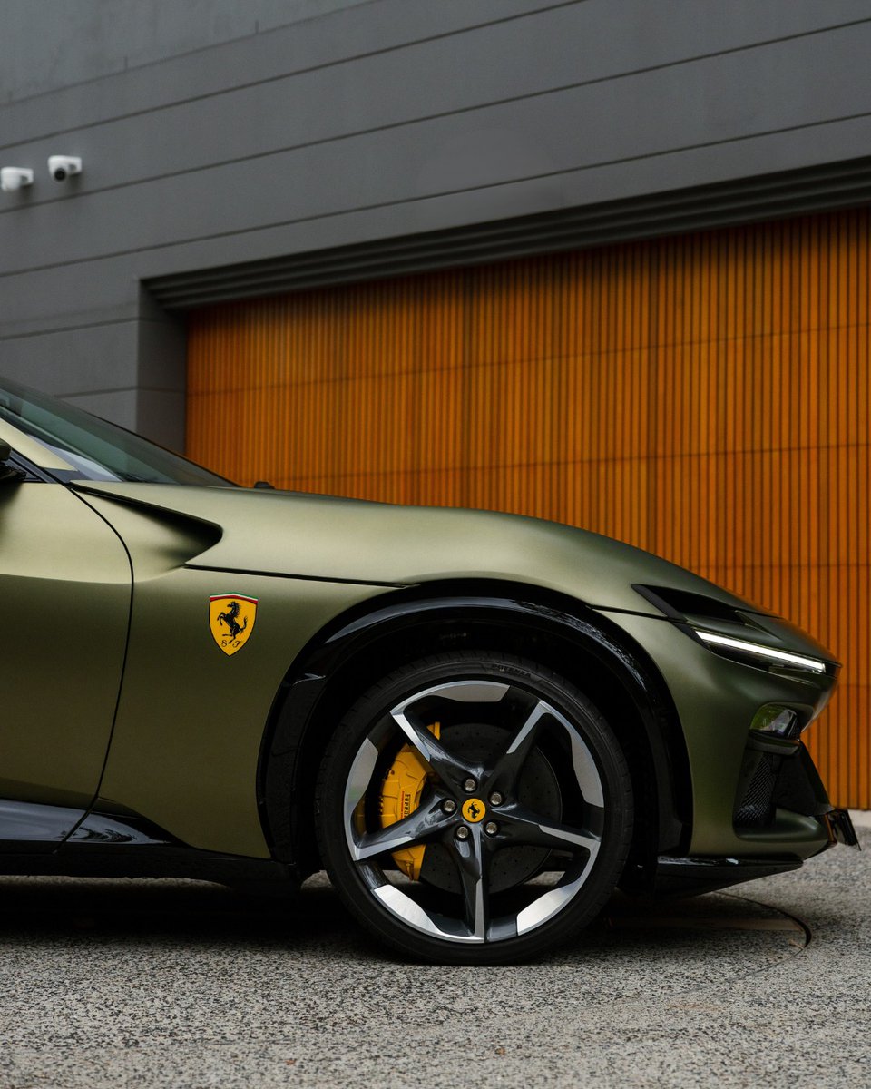 ApexDistrictX's tweet photo. Ferrari Purosangue https://t.co/8E0muw5Imu