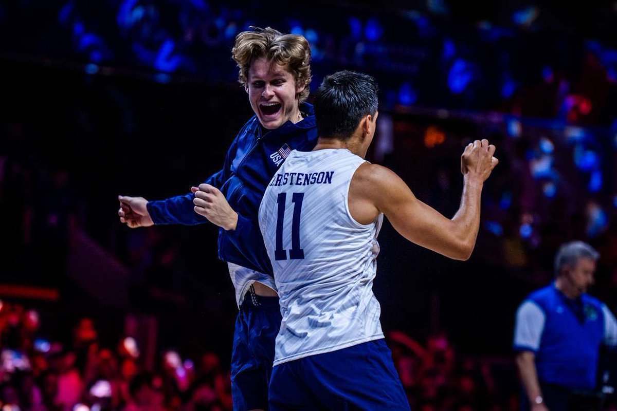 UCLAMVB's tweet photo. VNL semifinals bound!

USA took down Italy in straight sets on Thursday morning to earn a spot in the VNL semifinals. Ethan Champlin had eight kills and two aces in the win. The U.S. will play Japan on Saturday morning at 4:30 am PT.

📸: Volleyball World

#GoBruins | #ProBruins https://t.co/0UjaVzSetE