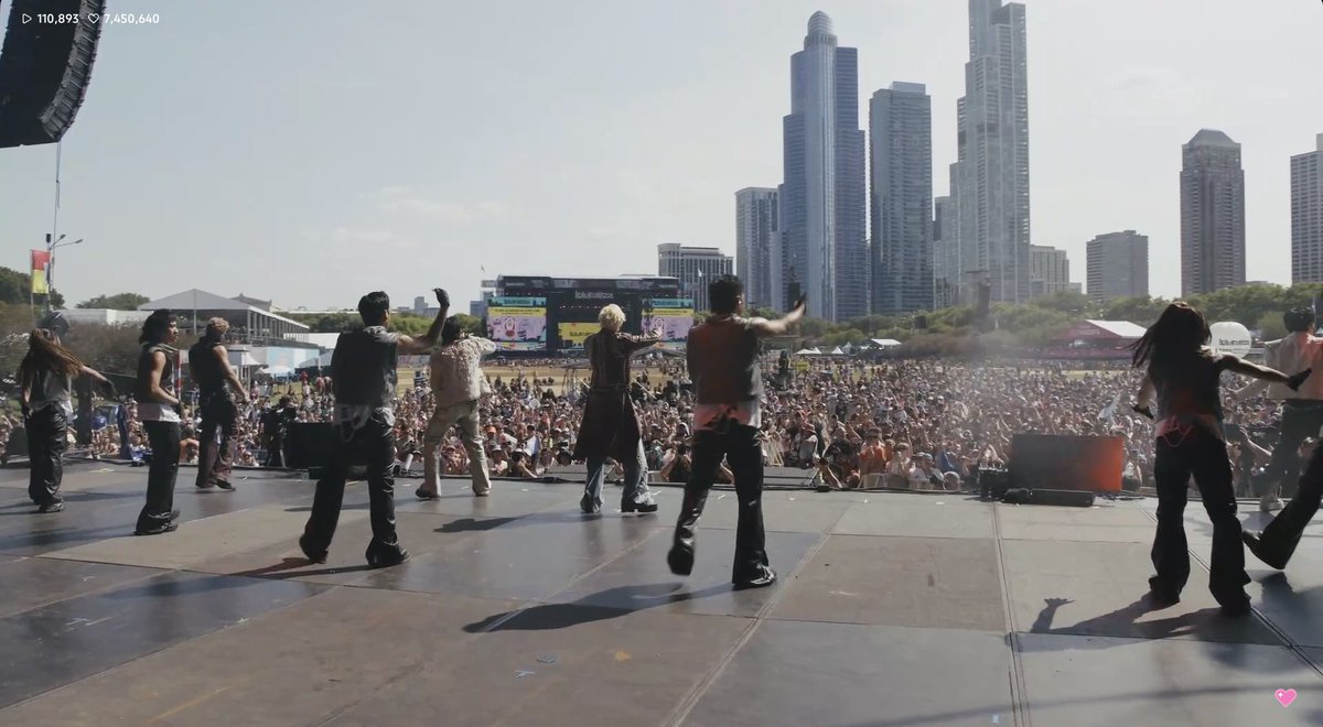 SBretmanStone's tweet photo. BREAKING: SB19 makes an explosive entrance at Lollapalooza Chicago 2026, drawing an unprecedented crowd of thousands to their stage. 

More attendees are still expected to arrive as fans gather to witness this historic performance.

SB19PALOOZA FESTIVAL
@SB19Official #SB19
#SB19atLollapalooza