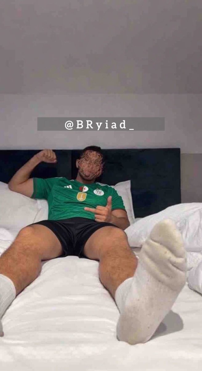 BRyiad_'s tweet photo. Rampe au pieds de ton boss 🇩🇿🔥
#findom https://t.co/v7MC3PugM9