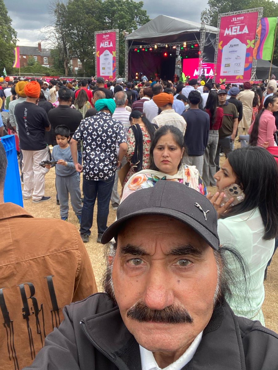BhujhangyGroup's tweet photo. Birmingham Sandwell mela Victoria park @PlymouthChaz https://t.co/SAsiILd6wv