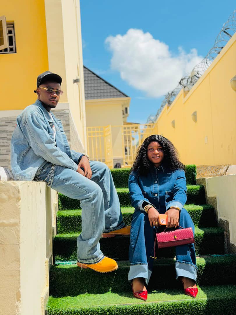 naubstar's tweet photo. Excerpt from Denim on Denim 

🙂‍↔️🔥🔥🔥🔥 https://t.co/uXgjONNXXf
