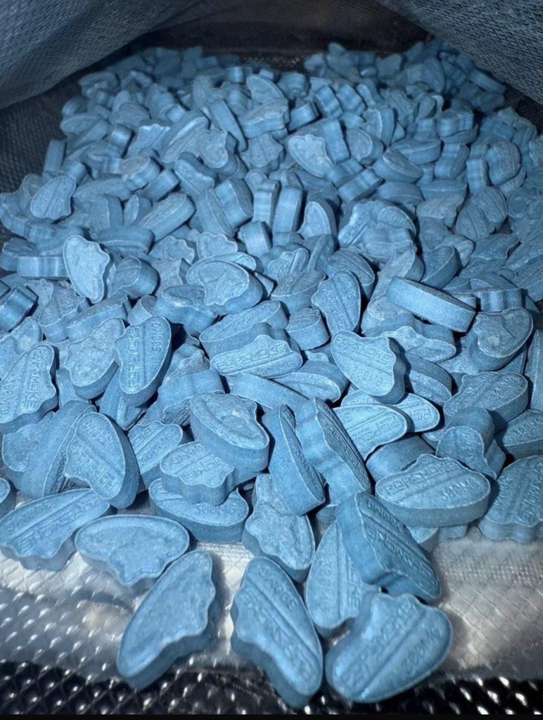 cherrycoree's tweet photo. Want your food💊 in bulk??
I still got you📲
#drugtwt
#pills https://t.co/6yrLJR0LqZ