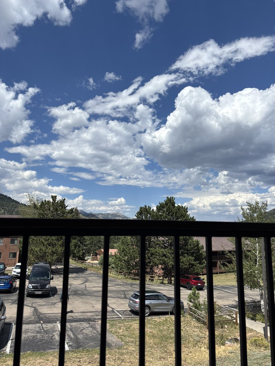 mavtrek's tweet photo. @mrsbeacullenxo This is my view this weekend https://t.co/TMO7GeCv9W