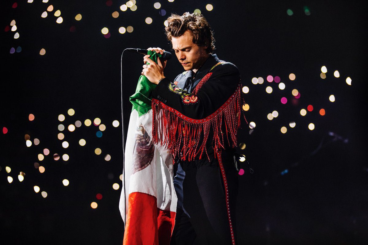 hsdtogethertour tweet picture