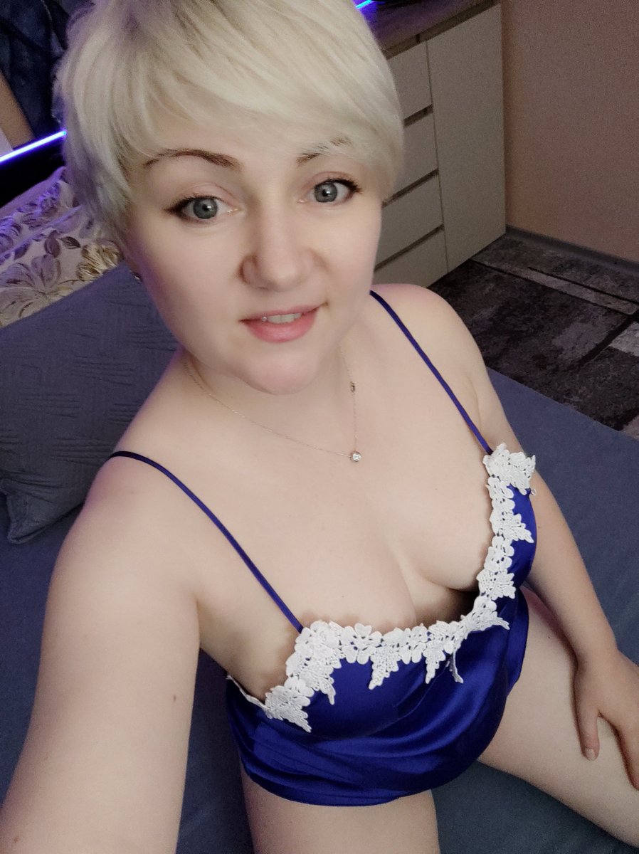 Blond_Pearl's tweet photo. Live stream 🤩 link in bio 🧐
#live #online #chat #lovense #tease #natural #beauty #blond #babe #webcam #model #fun #sexy #pinktits https://t.co/yA7P25ujnc