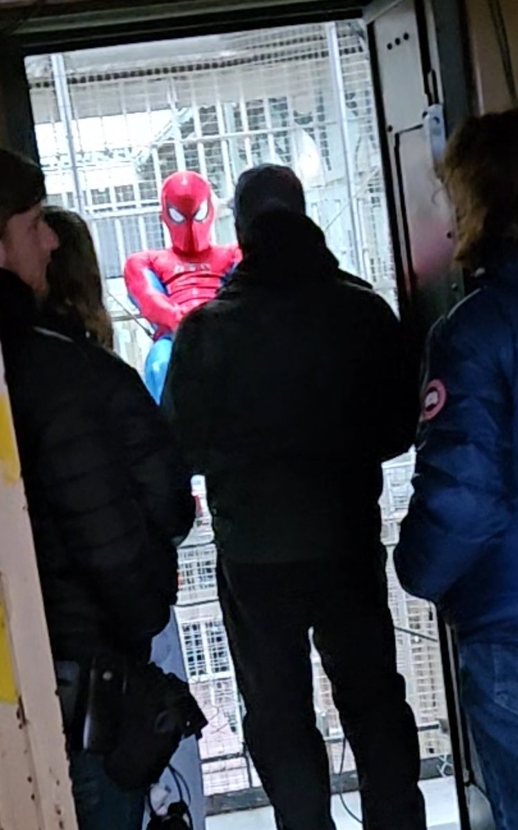 flyingsquirrel9's tweet photo. Playing a ninja battling Spider-Man in Brand New Day, out now in cinemas 📽️ 🥷🏼 🕷️🕸️#brandnewday #spiderman #thehand #marvel https://t.co/fltkymBRXM