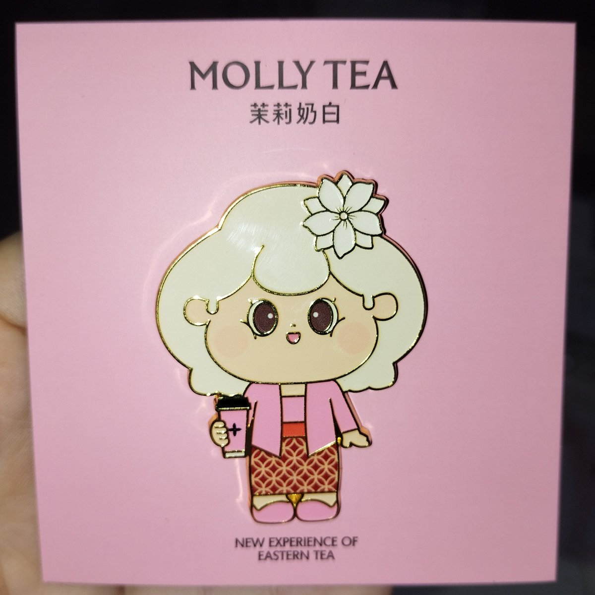 netsabom_'s tweet photo. Want to Sell (WTS) Badge Pin Molly Tea Indonesian Batik Girl

💵Rp30.000
🍊CO via oren
📦Include packaging
📍From Tangsel

DM for more info🫰 https://t.co/q2XV739T8t