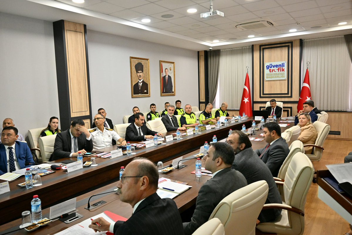 Ali Çelik tweet media