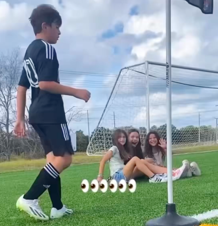 The Touchline | 𝐓 tweet media