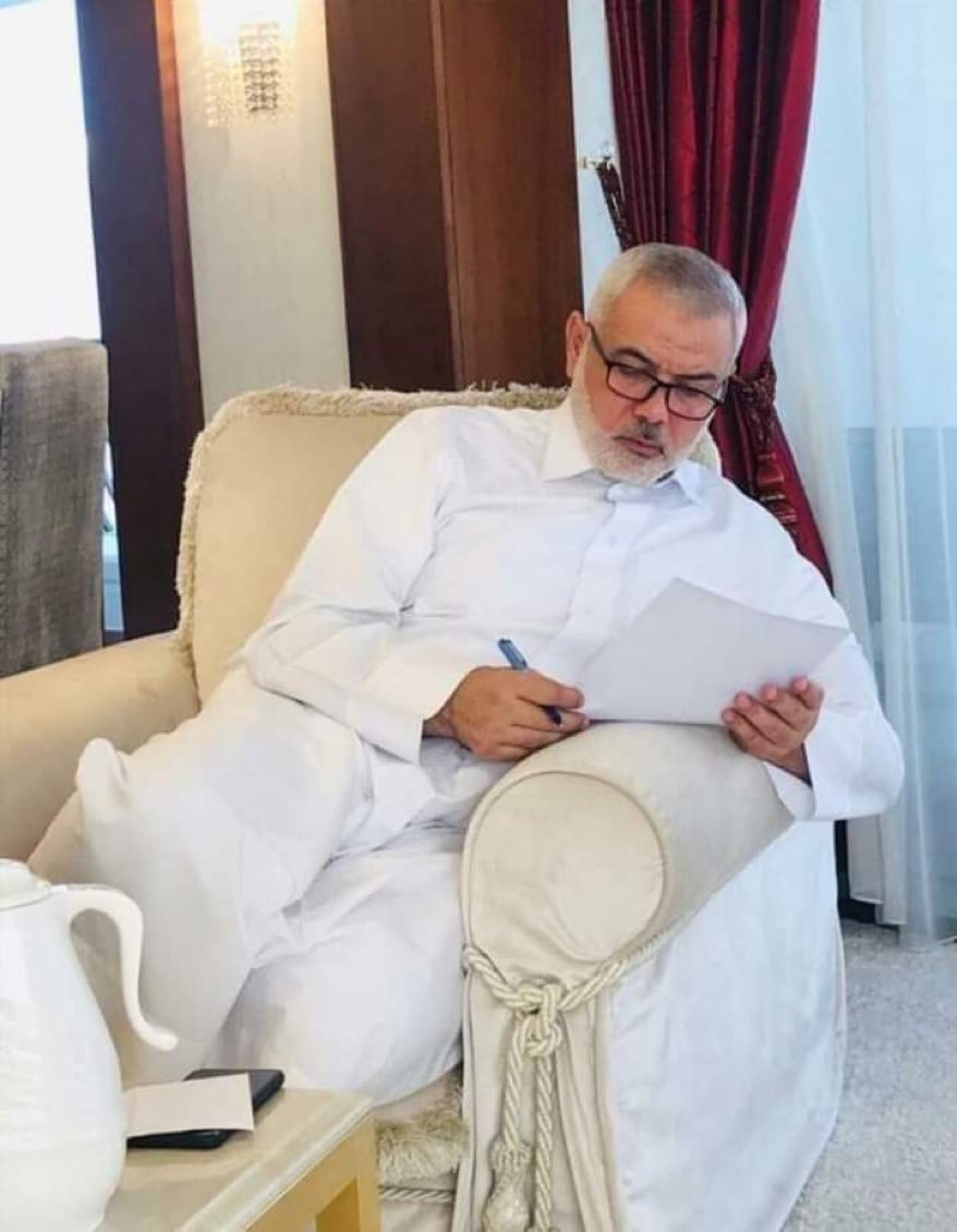 msr3y1's tweet photo. لم يغب عن بالي اذكروا الشهيد اسماعيل هنية بدعوة في هذه الليلة المباركة https://t.co/JtuL1rVni3