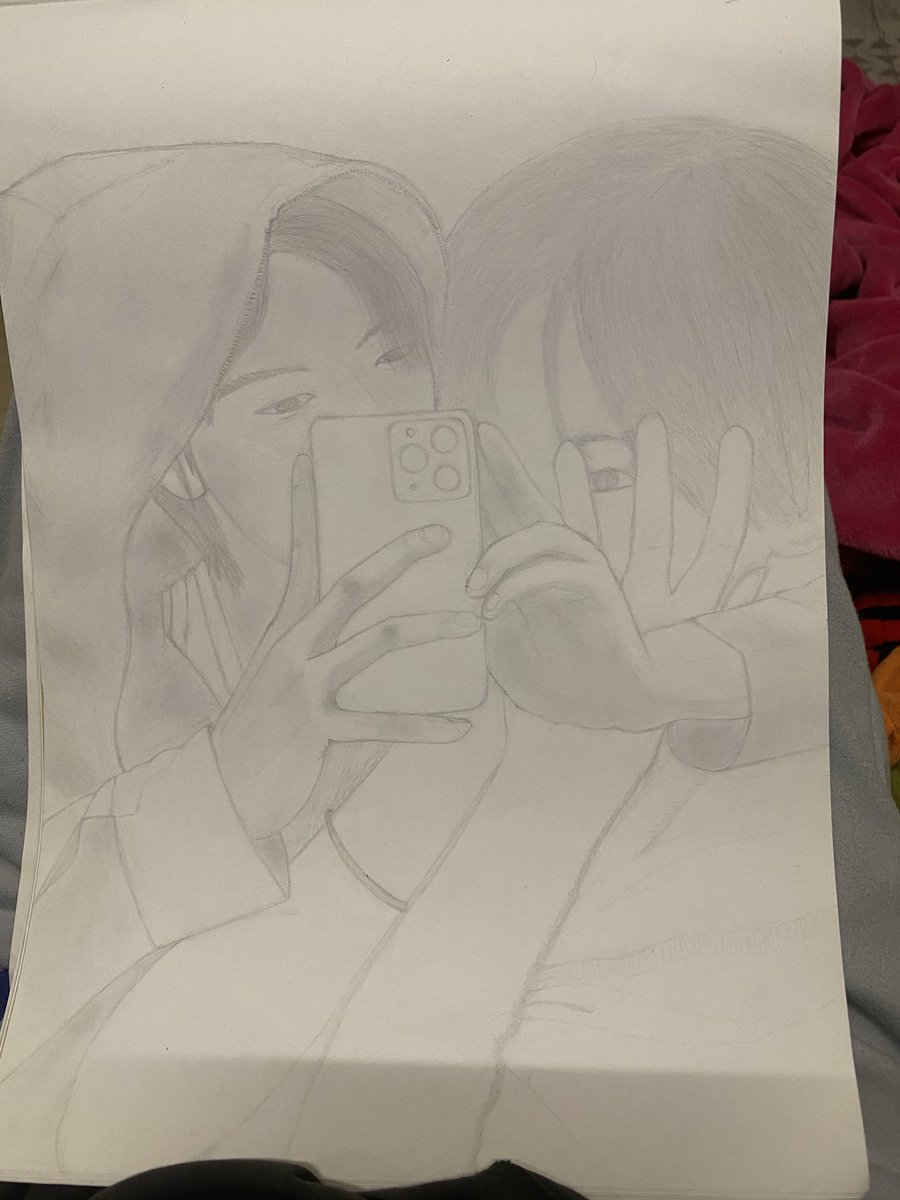 cher_txtay's tweet photo. (some of the drawing process) SHADING IS SO ASS I HATE IT OMG IM NEVER DRAWING AGAIN https://t.co/uCKYlBxdUi