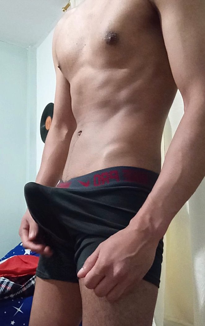 heoakoo's tweet photo. Se me paró 🙈 https://t.co/CgQfuHSc89
