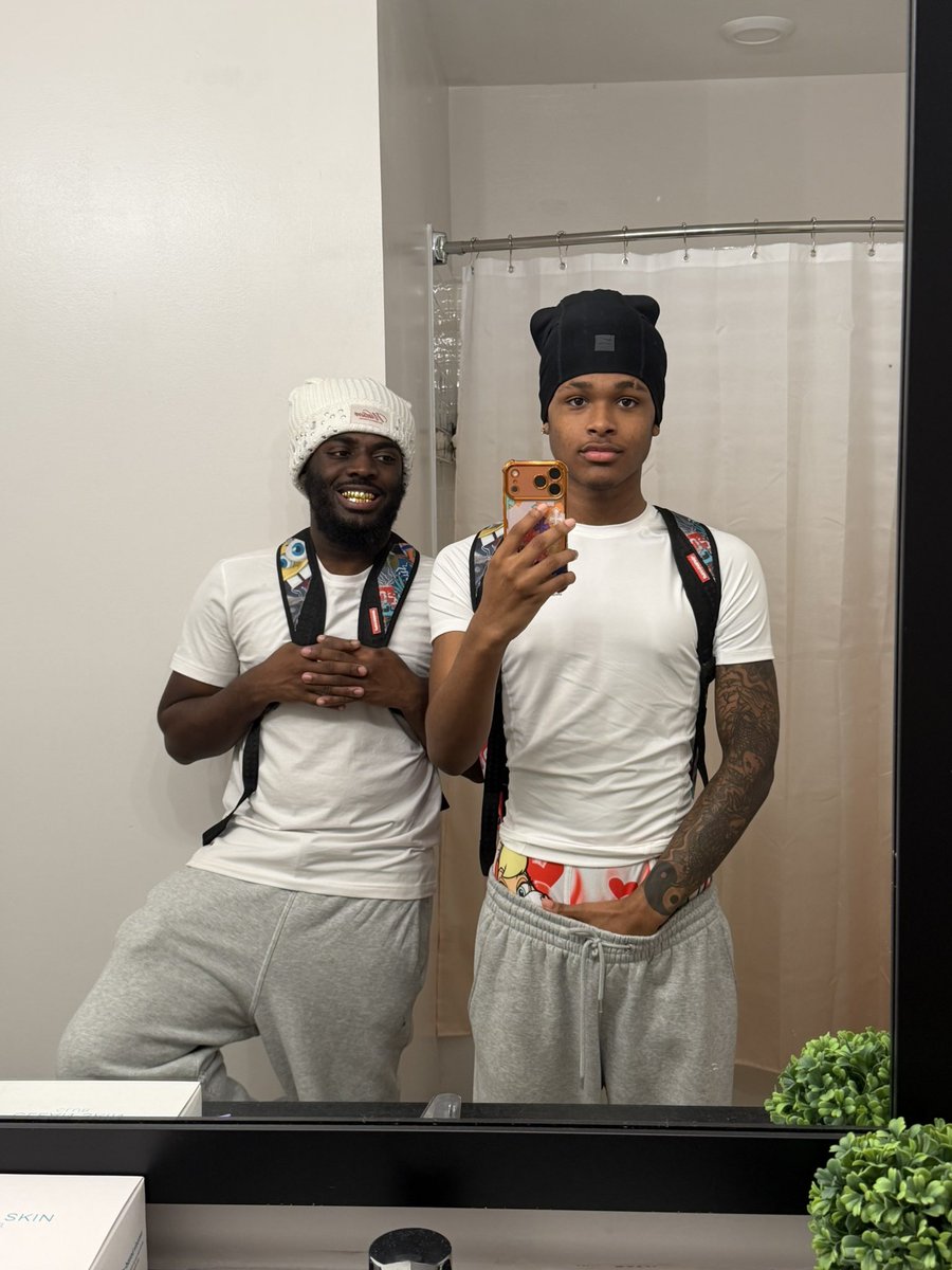 LifeOfWestTV's tweet photo. Me and bae🥺 https://t.co/CXa2jHWRoZ