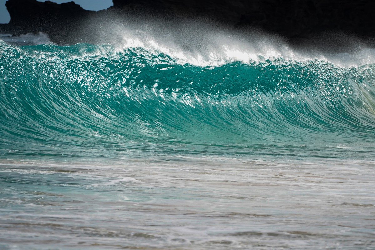 mamavibz's tweet photo. Aloha everyone 🤙🏾 #waveart #photography #opensea #nft #hawaii https://t.co/sIvFW9yqq0