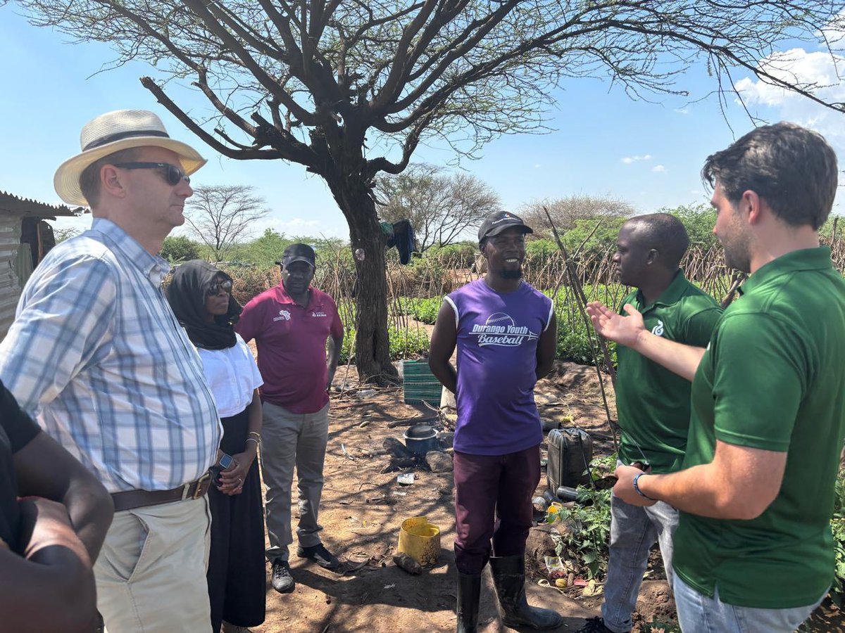 NLinKenya's tweet photo. While on field mission in Baringo County, Netherlands Ambassador H.E Henk Jan visited irrigated tomato farming supported by #HollandGreentech which has a sales agronomist offering advisory services. It’s business model is, building trust with the farmer.
#NLinvestinginASALs https://t.co/BRm3YWC9Fc