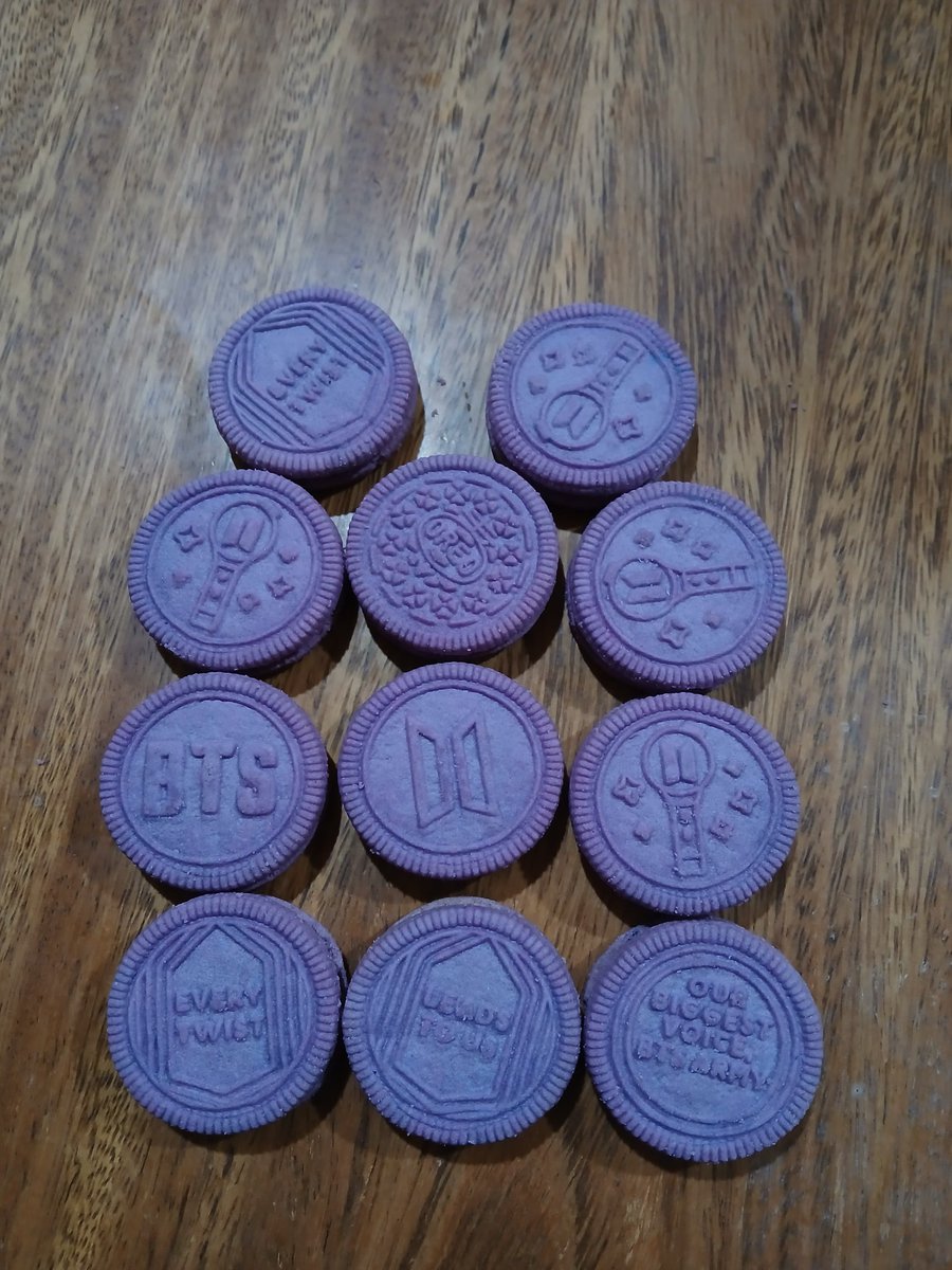 i94hskjn's tweet photo. se repite la historia re feas tus oreos sabes https://t.co/qYTqDmcQ1z