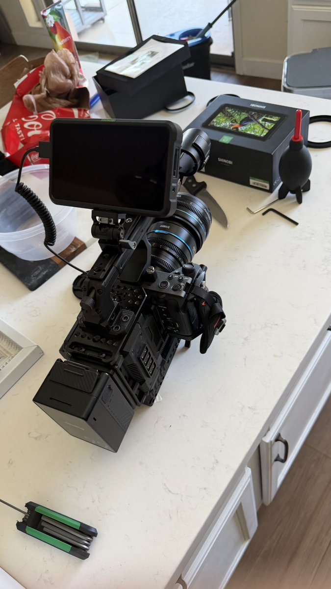 KJ_Chasing's tweet photo. Still working on the setup but I’m a little to excited to not share the new rig

We got a Sony FX3/30 With a ATMOS monitor and Sirui Nightwalker Lenses (Plus An Anamorphic Adapter)

Still waiting On The Audio Part Tmr But LOOK AT IT!!!

@Undecided_Media https://t.co/lcco2tliJ8