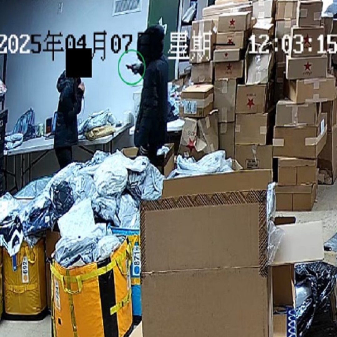 FBIBoston's tweet photo. As a result of an #FBI Boston investigation, Zaire Braddock, of New York, was sentenced  to three years in federal prison for his role in the 2025 armed robbery of a business in Londonderry, NH, where he threatened the victim with a boxcutter, & stole a variety of goods & merchandise before fleeing the scene with four others. Details @USAO_NH: https://t.co/IxCPfZnOKP