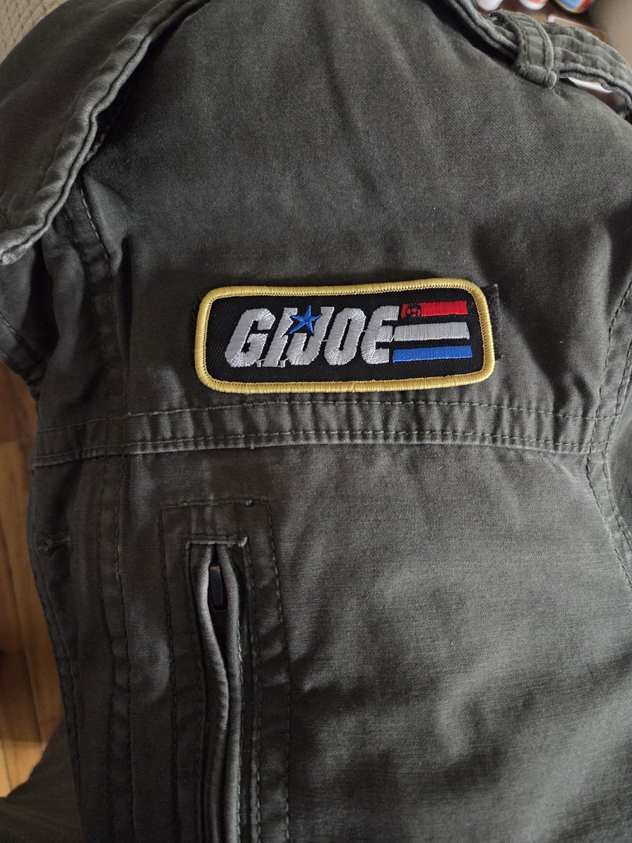 NeverGetsOldPod's tweet photo. Guys! Look what I got for my jacket! Just put some velcro on it and boom! #SaveStargate https://t.co/mOeLj76wBp https://t.co/V5PaMLVRIB