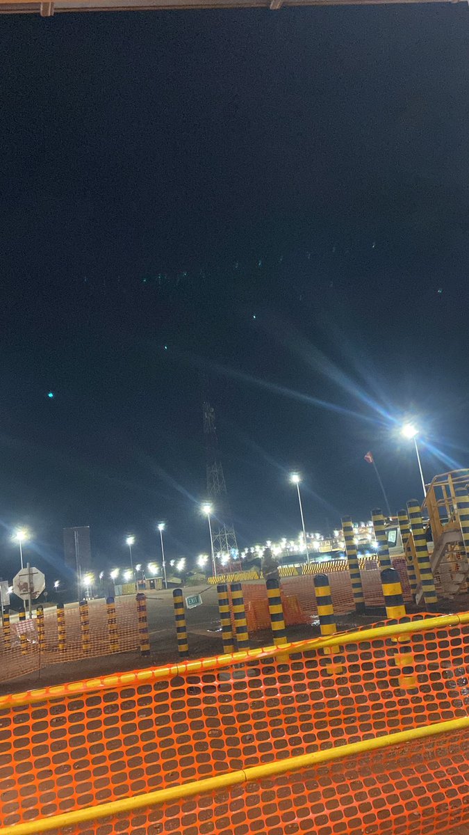 mr_DARYL1's tweet photo. @Mr_Ceyram Lights 😂 https://t.co/od2jG85CHt