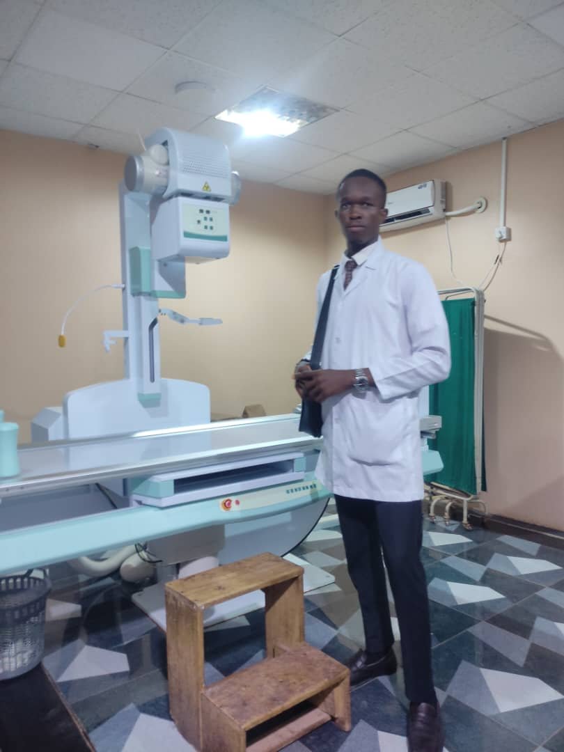 Wills_Exchange's tweet photo. One step closer.
Started pig farming at 17, now in my finals. 
Would I leave the country to specialise in radiotherapy? Maybe 
But one thing is certain I will build the largest automated pig farm in Africa  
My name is Ugwu Williams Ifenna
Mark my words 
My contact - 08058811642 https://t.co/CBw2IkrkGK
