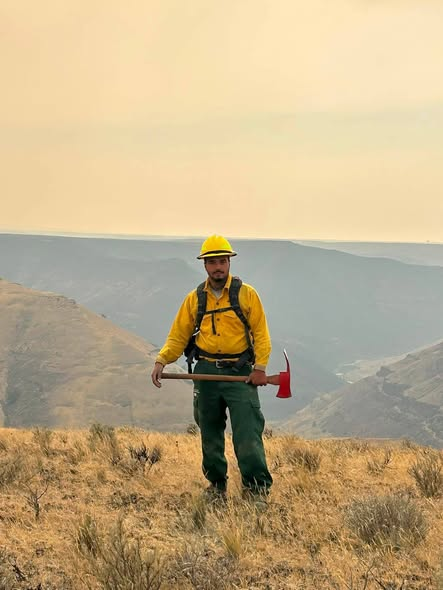kathrynwise6869's tweet photo. My other great nephew wildfire fighter currently in the high mountain desert of Oregon. I posted his brother yesterday.

God Bless those who are BRAVE ENOUGH ! https://t.co/q9NWKkNp8m