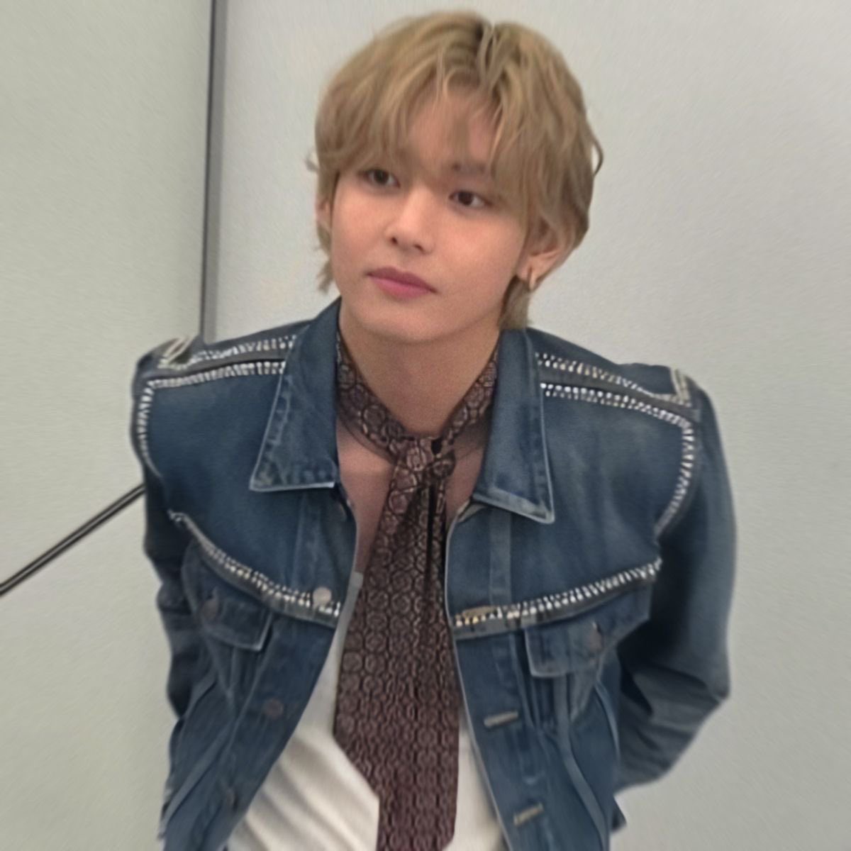 bl_minka's tweet photo. Au #kooktae #kooktaeau #yoonmin —La apuesta 

Jk decide aceptar una apuesta con Bg, jk debe de conquistar a Th para recibir dinero a cambio.

Yg se enamoró de Jm, hermano de Th, quien hará lo imposible para acercarse a él, incluso convence a bg de crear la apuesta. https://t.co/X50Q6UTsZv