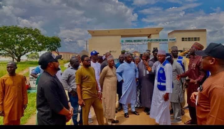 Funiofsc_kachia's tweet photo. FUASK UPDATE

FUASK and KASUPDA Forge Strategic Partnership to Advance Sustainable Physical Development

The Federal University of Applied Sciences, Kachia (FUASK), on Wednesday, 29 July 2026 https://t.co/RRGIzz7Y7D