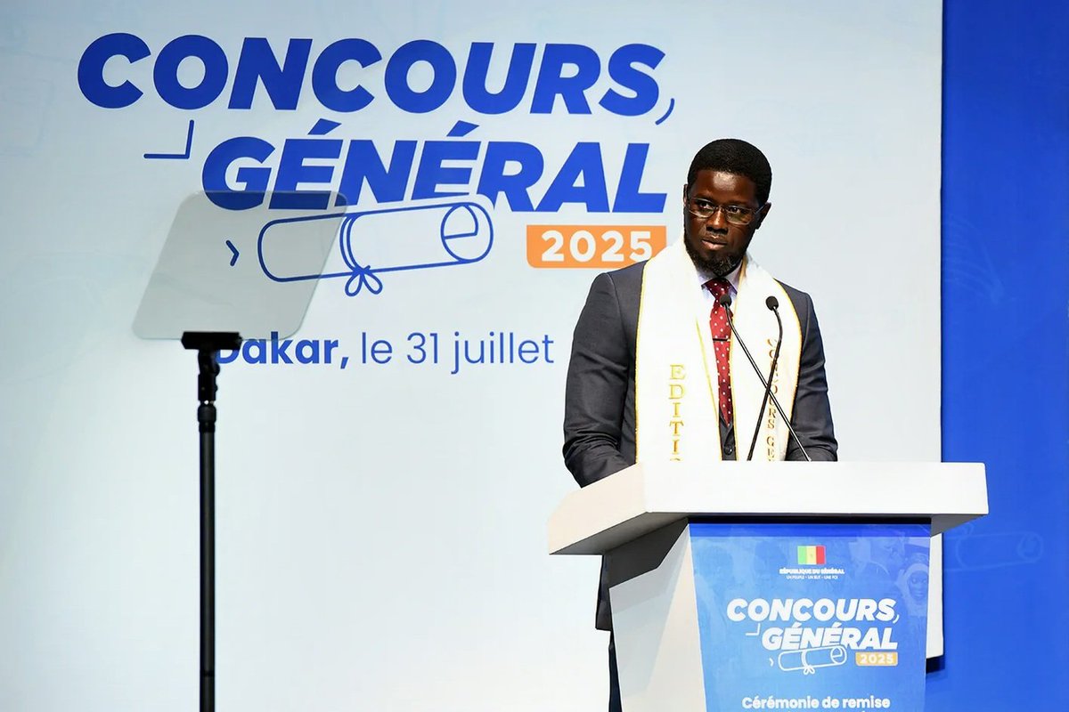 cicekane's tweet photo. FÊTER L'EXCELLENCE, PROMOUVOIR LE CULTE DE LA PERFORMANCE
L'école est le grand média de la République-NM
@AbsaFaye_SN @PR_Diomaye @drelhadjiAdiouf @aliounetine16 @abdawone @ibra_mamoudou https://t.co/hyiQ02eb5L