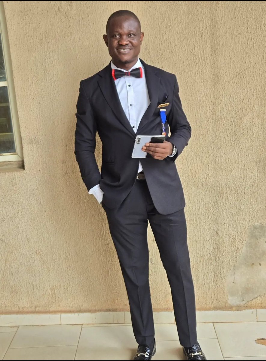 ChuksEricE's tweet photo. Popular Ebonyi-based political commentator, Nwoba Chika Nwoba, cries out after alleging that officers of the Nigeria Police stormed his apartment in Anambra State today while his wife and sister were at home. He claimed the officers took his wife away, insisting she must produce him, according to a post he shared.