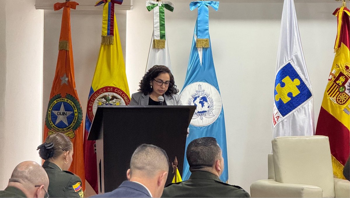 UNODCROCOL's tweet photo. ➡️ Rocío Urón, de #UNODC, presentó las tendencias emergentes de la trata de personas durante 2025-2026 y participó en el panel de cierre sobre la respuesta articulada del Estado ante esta grave problemática global. 📚 https://t.co/Twt6wCJVmx