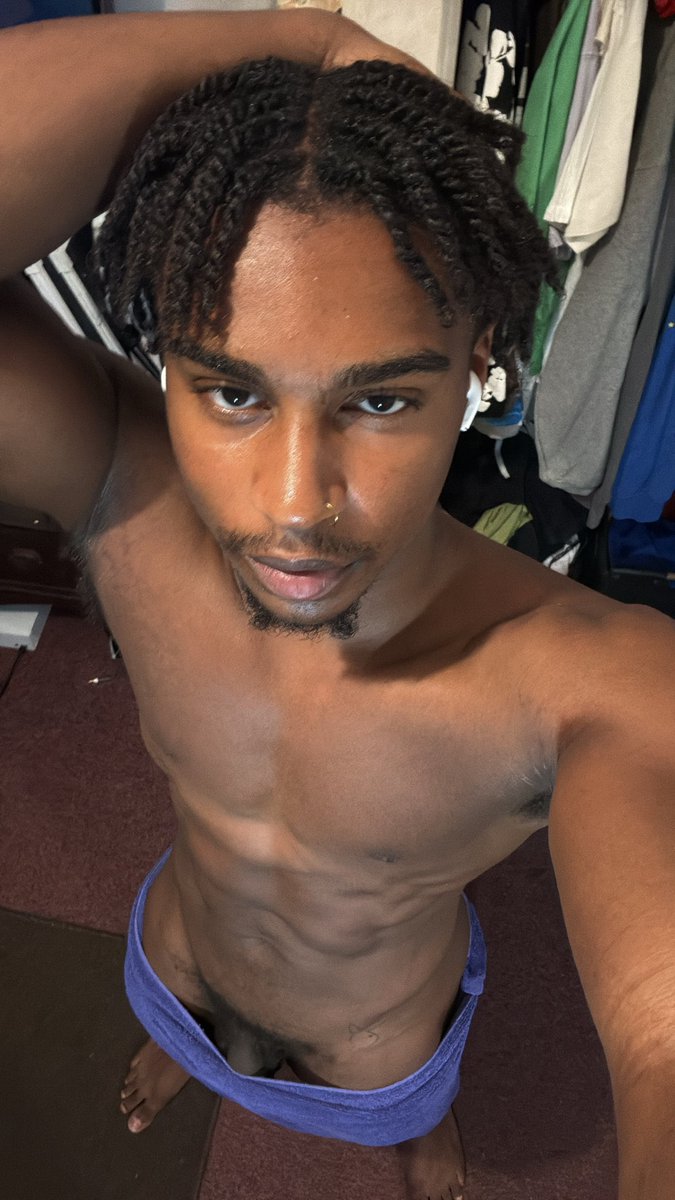 Michealsochi19's tweet photo. This not ispeed, Fat lizzo fans and lies 5&amp;6 just for engagement.. this the person https://t.co/1ZGQFGoYf6