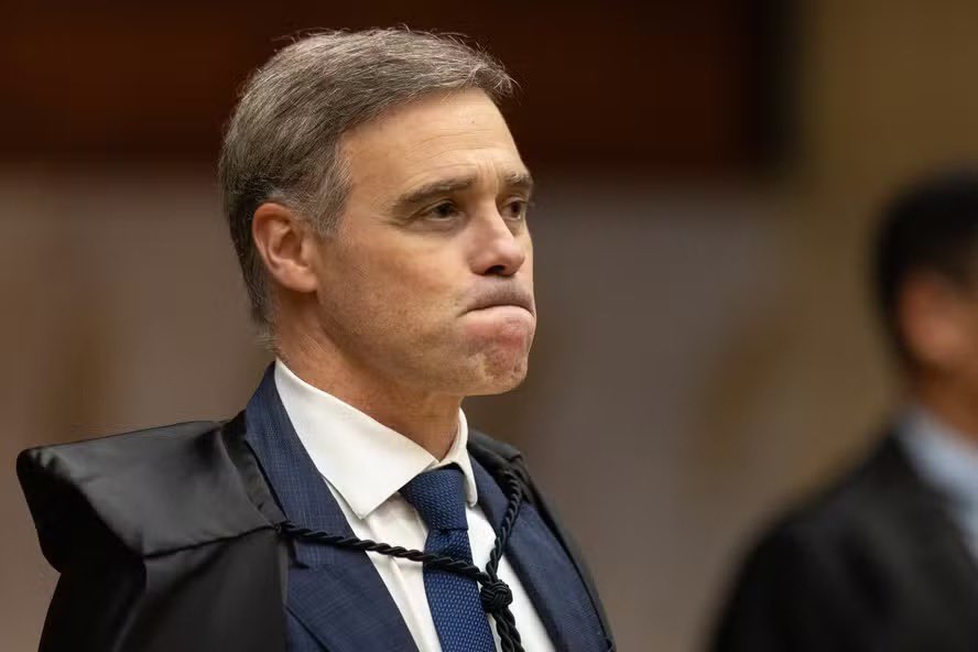 RubinhoNunes's tweet photo. 🚨 URGENTE - André Mendonça autoriza a PF a investigar o suposto tráfico de influência de Lulinha no Ministério da Saúde.

GRANDÍSSIMO DIA 👍🏼🇧🇷 https://t.co/SMKK8q2VzQ
