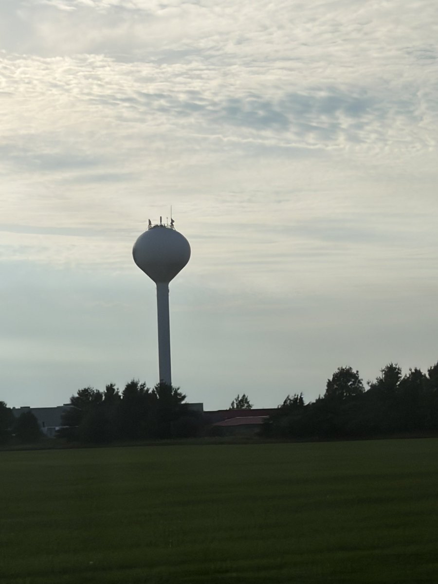 CookedByJaguar's tweet photo. @raging_tranny vacation to rural america #everyonedoesthis https://t.co/eMvnGyF0SD