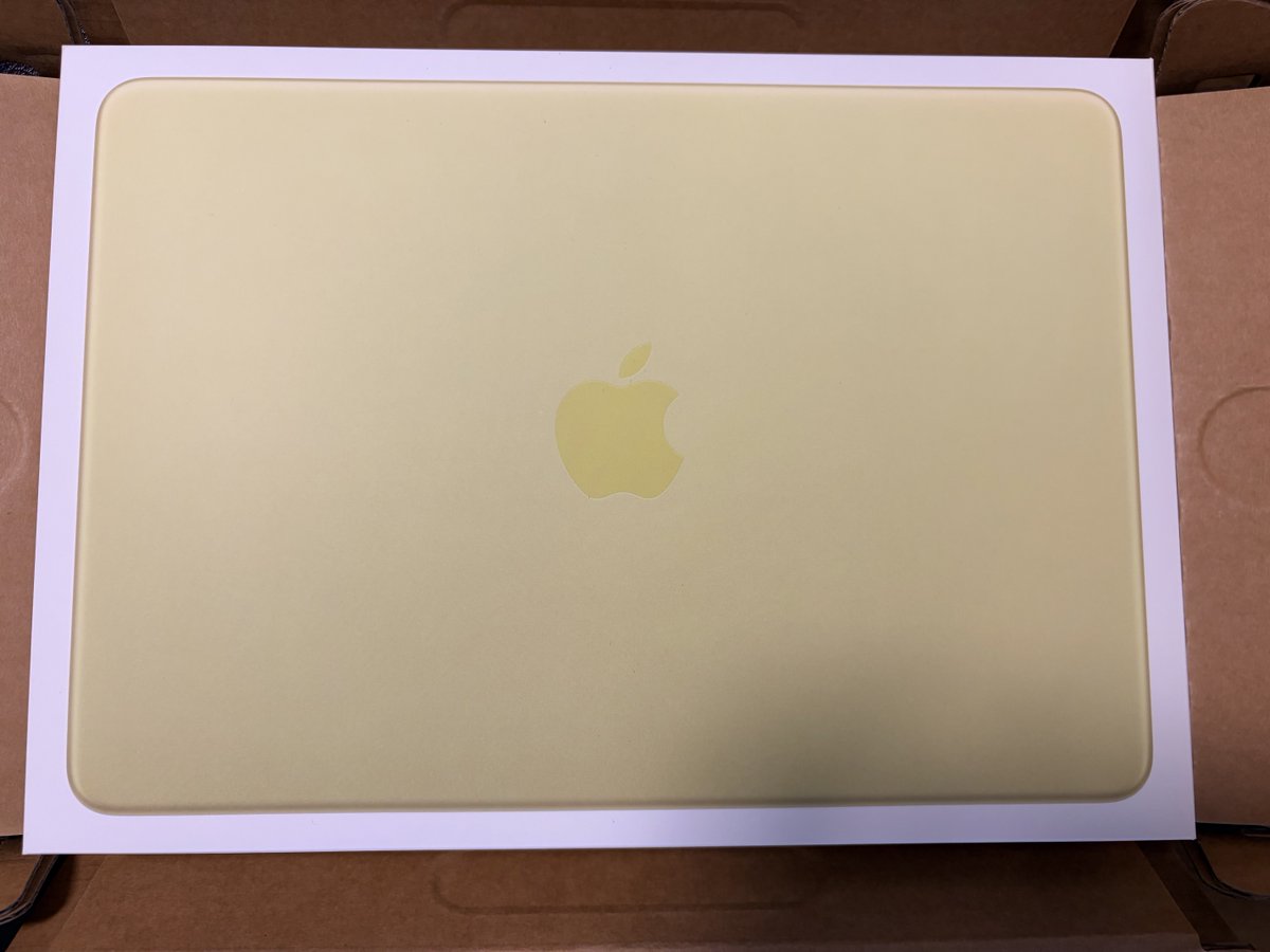 matsumo___'s tweet photo. 買っちった🍎 https://t.co/yP3jLtxgs2