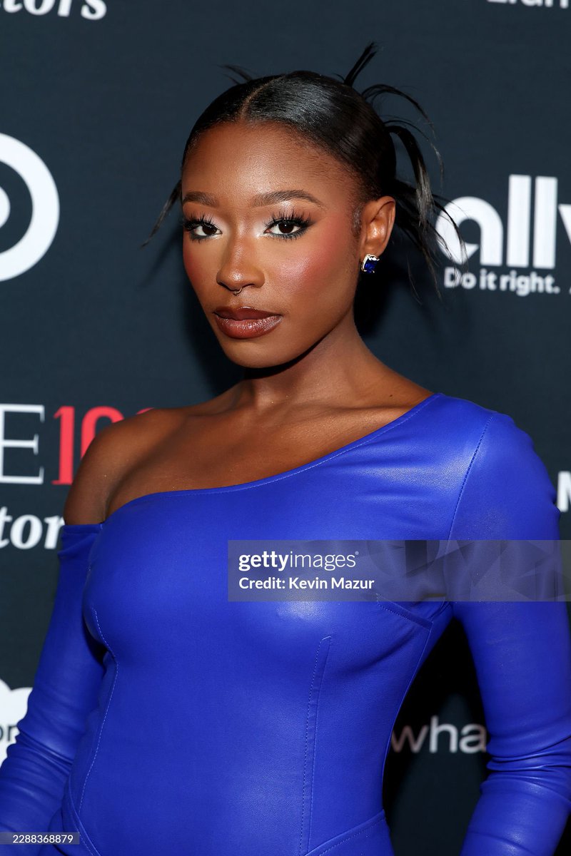 issimplyamazing's tweet photo. Serena x Time100 https://t.co/5rEgAXMmg0