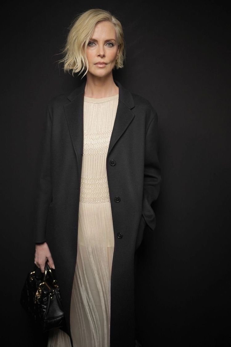 Charlize_tOo's tweet photo. https://t.co/UtuKMEB3m2