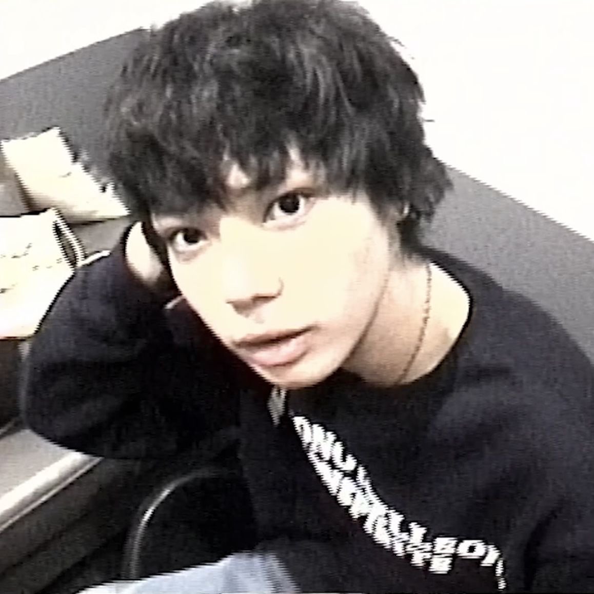 562reasons's tweet photo. we got fluffy hair ohyul now can we PLEASE bring back wavy hair ohyul https://t.co/p4OOdajC56