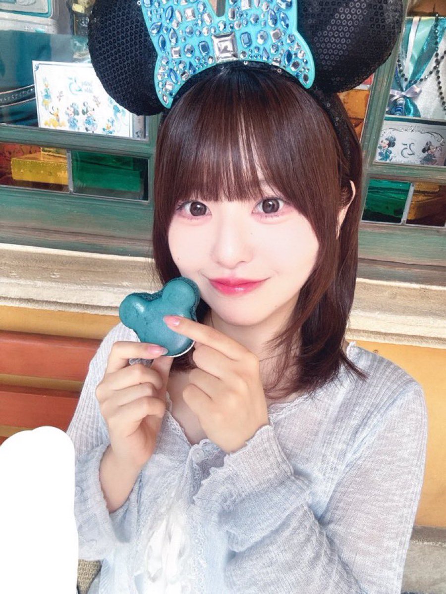 py00000n44's tweet photo. 折り返してたイベント5日目の
『おくむらももかんさつ』🪴🎨

①12:15〜12:45
②14:50〜15:10
④21:00〜23:00

いろんな時間に配信してるおかげ？
まいにち初見さんがたくさん来てくれて嬉🅿︎

いつメンのみんなもよろしく✌️
#奥村百花 https://t.co/0RkBjrprJy